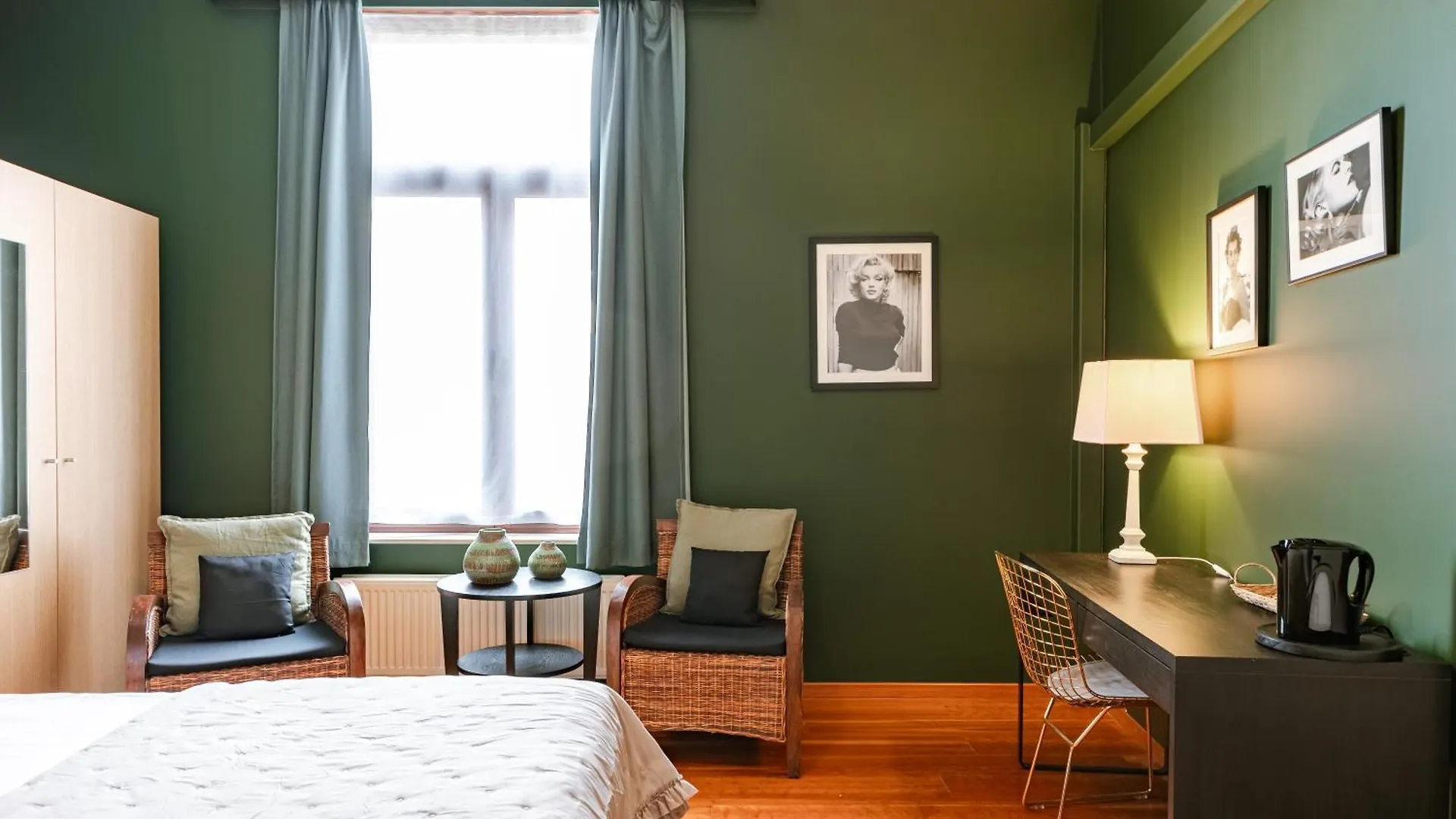 ברוז' Boutique Hotel Malleberg