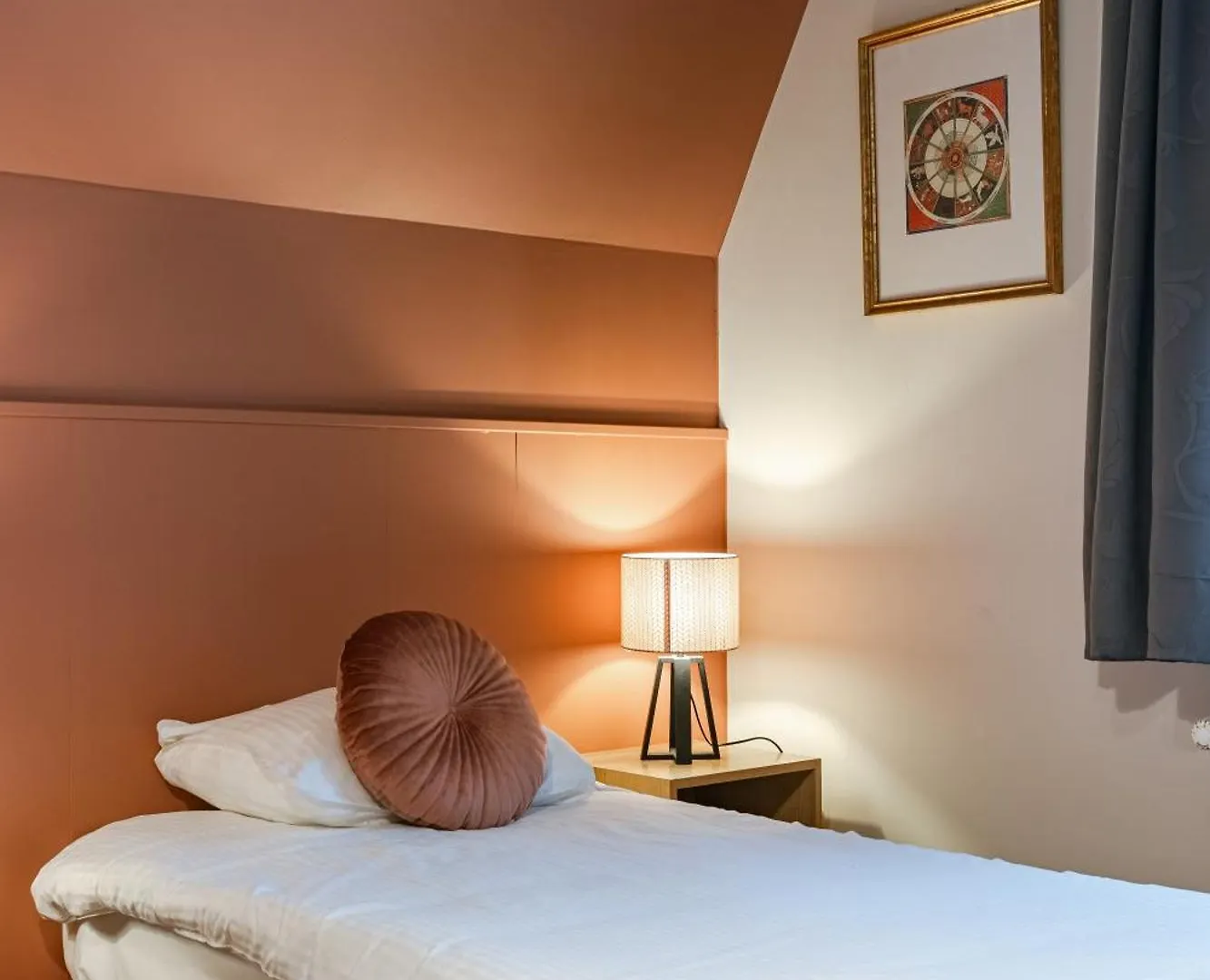 ברוז' Boutique Hotel Malleberg