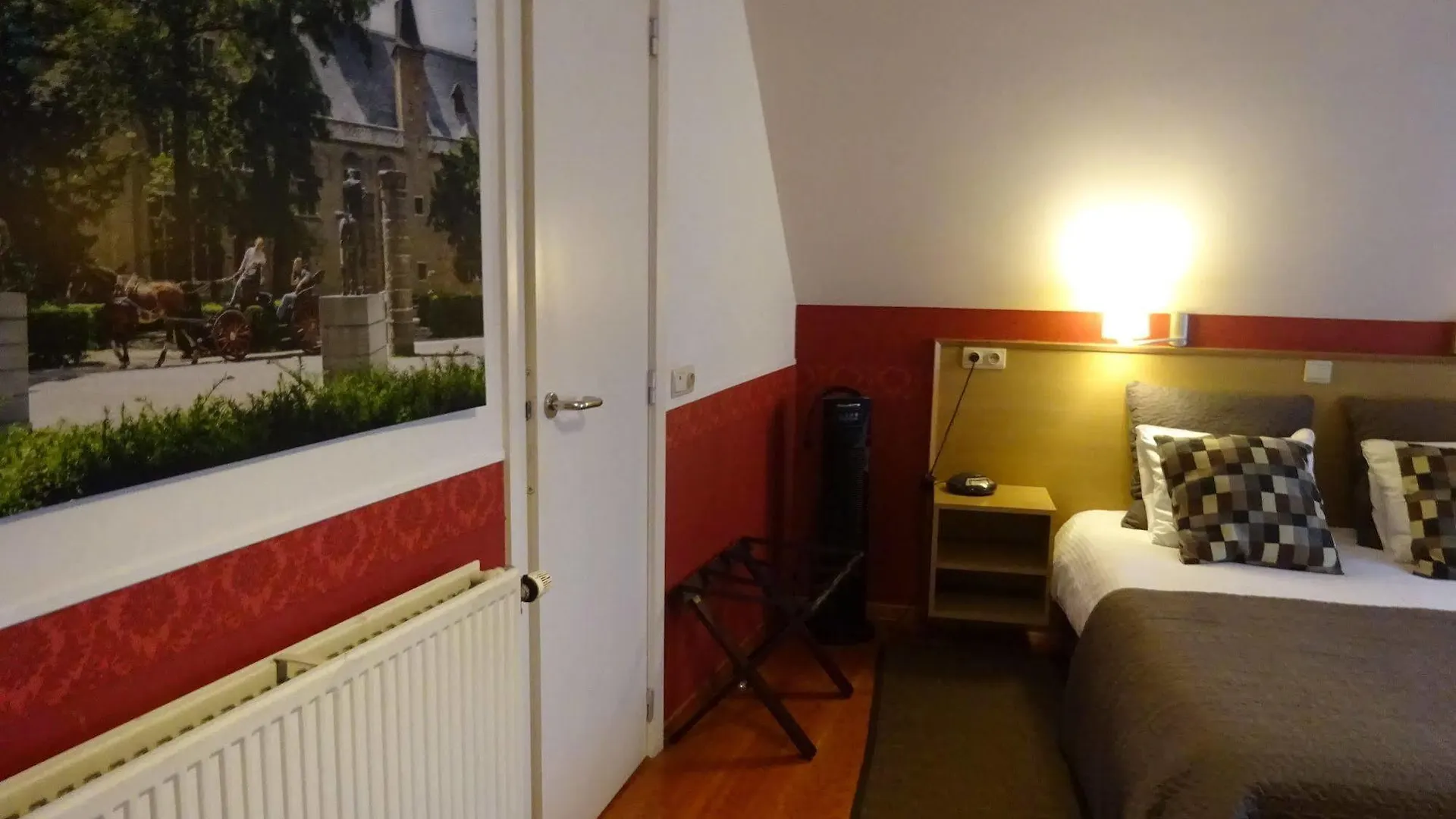 ברוז' Boutique Hotel Malleberg